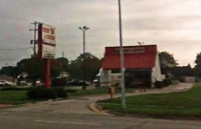 Hot n Now Hamburgers - Mt Pleasant - 1501 Old Us 27 (newer photo)